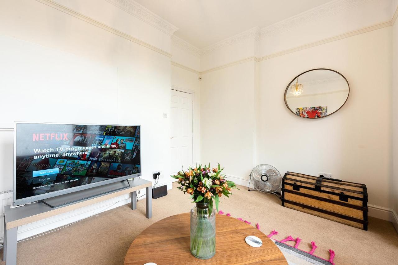 Heart Of Ealing Apartment With Garden Londyn Zewnętrze zdjęcie